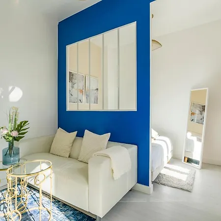 Proche Paris • Superbe Refait A Neuf • *